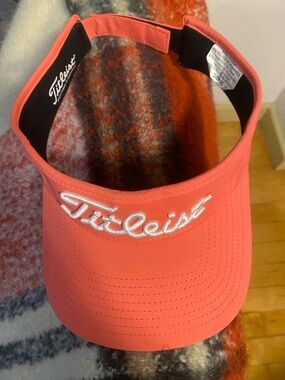 Titleist visor brand new